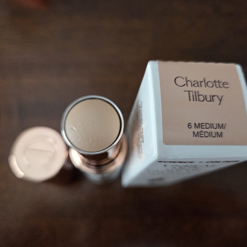 Charlotte Tilbury Unreal Skin Sheer Glow Tint Foundation Stick - White and Gold - Picture 2 of 2